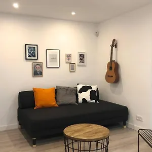 Apartamento M5 Cool Terrace. Metro 1 Min. Center 15' By Metro, Esplugues de Llobregat
